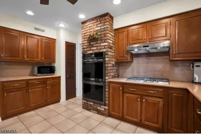2 Edgewood Ave N, West Orange Township, NJ 07052 - Photo 9