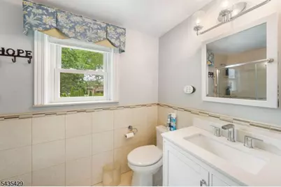 664 Duquesne Ter, Union Township, NJ 07083 - Photo 15