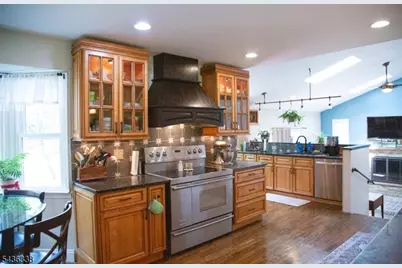 4 Laurel Pl, Chester, NJ 07930 - Photo 33