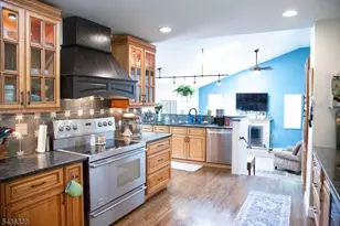 4 Laurel Pl, Chester, NJ 07930 - Photo 35