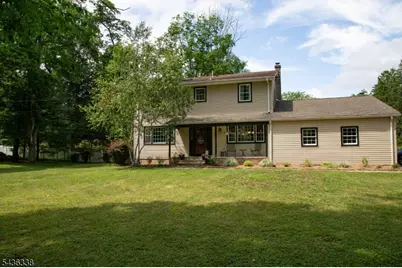 4 Laurel Pl, Chester, NJ 07930 - Photo 1