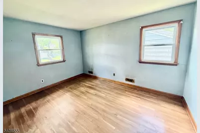 941 Cabot Ave, Union Township, NJ 07083 - Photo 7