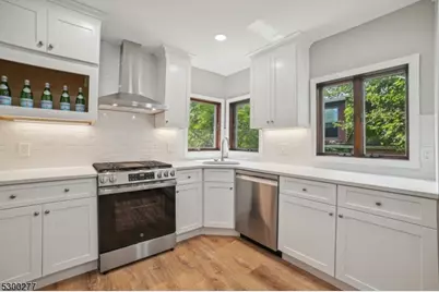16 Henry St #2, Bloomfield, NJ 07003 - Photo 7
