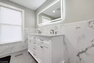 119 Wall St, Belvidere Twp., NJ 07823 - Photo 19