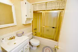 36 Paderewski Rd, Jefferson Township, NJ 07438 - Photo 5
