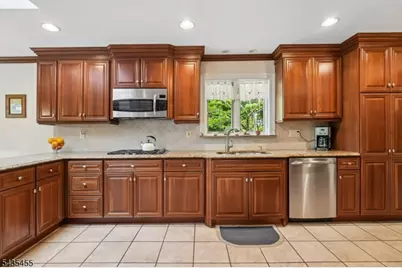 107 Arverne Rd, West Orange Township, NJ 07052 - Photo 11