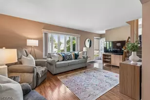 10 Whitman St, Bloomfield, NJ 07003 - Photo 3