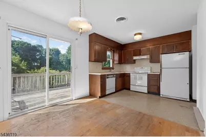 800 Lynda Rd, Lopatcong Township, NJ 08865 - Photo 7
