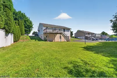 800 Lynda Rd, Lopatcong Township, NJ 08865 - Photo 3