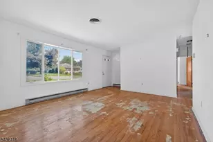 800 Lynda Rd, Lopatcong Township, NJ 08865 - Photo 11