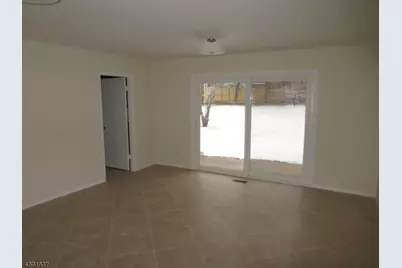6 Flower Rd, Franklin Township, NJ 08873 - Photo 7