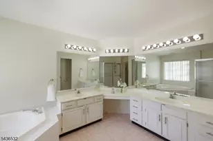 48 Huntington Rd, Bernards Township, NJ 07920 - Photo 15