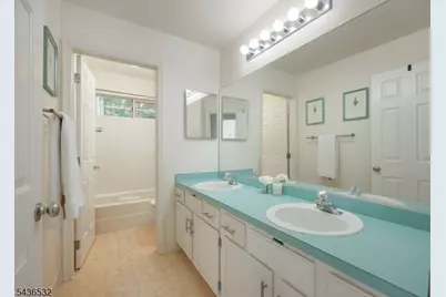 48 Huntington Rd, Bernards Township, NJ 07920 - Photo 19