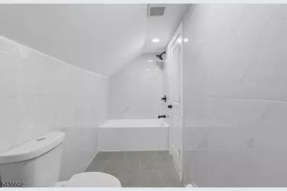 203 Hansbury Ave, Newark, NJ 07112 - Photo 37