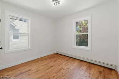 203 Hansbury Ave, Newark, NJ 07112 - Photo 27