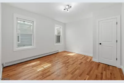 203 Hansbury Ave, Newark, NJ 07112 - Photo 13