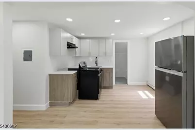 203 Hansbury Ave, Newark, NJ 07112 - Photo 35