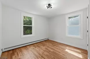 203 Hansbury Ave, Newark, NJ 07112 - Photo 29