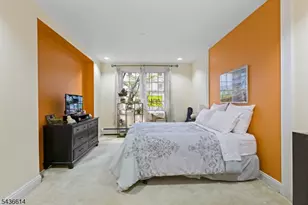 208-32 Shearwater Ct, Jersey City, NJ 07305 - Photo 11