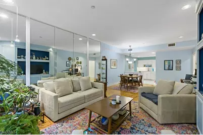208-32 Shearwater Ct #32, Jersey City, NJ 07305 - Photo 5