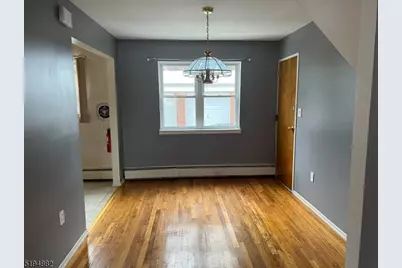 17 Manchester Ct, Wayne, NJ 07470 - Photo 3