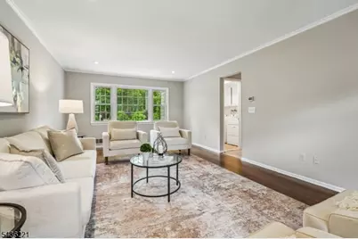 19 Colonial Way, New Providence, NJ 07974 - Photo 5