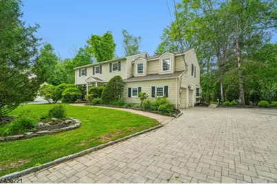 19 Colonial Way, New Providence, NJ 07974 - Photo 3