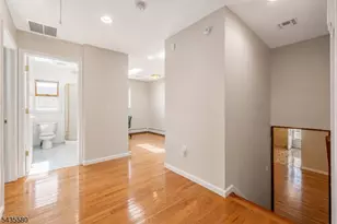 24 Winthrop Rd, Edison Twp., NJ 08817 - Photo 17
