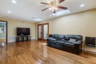 24 Winthrop Rd, Edison Twp., NJ 08817 - Photo 5