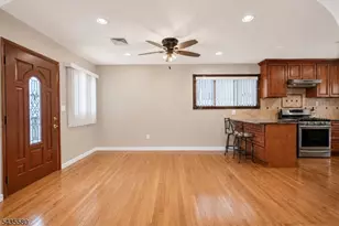 24 Winthrop Rd, Edison Twp., NJ 08817 - Photo 7