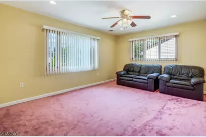 24 Winthrop Rd, Edison Twp., NJ 08817 - Photo 13
