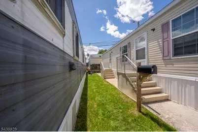 47 Helen Dr, Moonachie, NJ 07074 - Photo 11