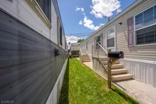 47 Helen Dr, Moonachie, NJ 07074 - Photo 11