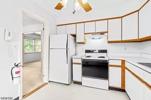 68-86 New England Ave, Summit, NJ 07901 - Photo 7