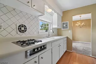 18 Wedgewood Dr, Verona, NJ 07044 - Photo 15