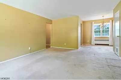 18 Wedgewood Dr #25, Verona, NJ 07044 - Photo 3