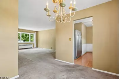 18 Wedgewood Dr #25, Verona, NJ 07044 - Photo 11