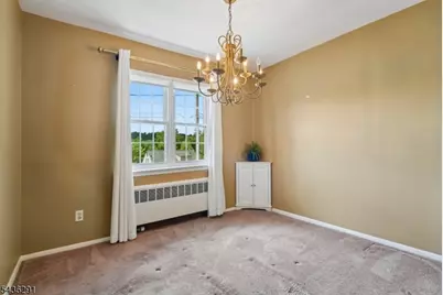 18 Wedgewood Dr #25, Verona, NJ 07044 - Photo 9