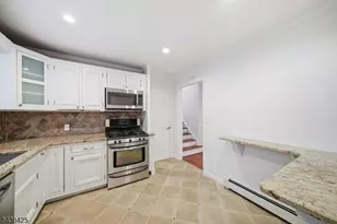 10 Lloyd Ave, Florham Park, NJ 07932 - Photo 9