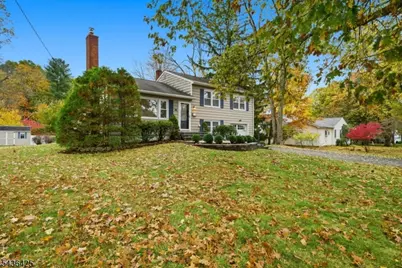 10 Lloyd Ave, Florham Park, NJ 07932 - Photo 5