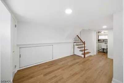 10 Lloyd Ave, Florham Park, NJ 07932 - Photo 35