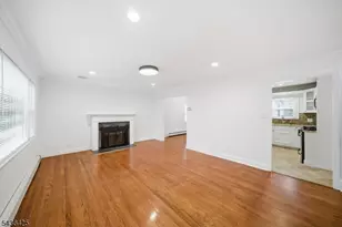 10 Lloyd Ave, Florham Park, NJ 07932 - Photo 7