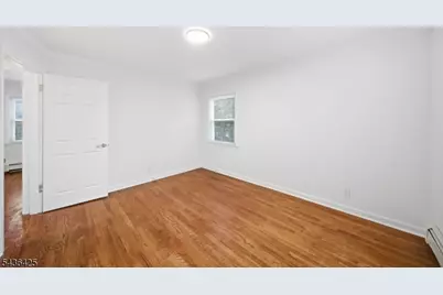 10 Lloyd Ave, Florham Park, NJ 07932 - Photo 31