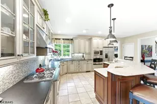 4 Windemere Wy, Sparta Township, NJ 07871 - Photo 11