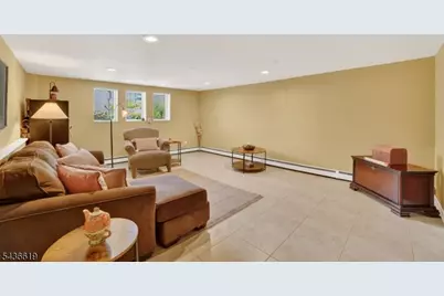 1 Lincoln Ave, Ogdensburg, NJ 07439 - Photo 17