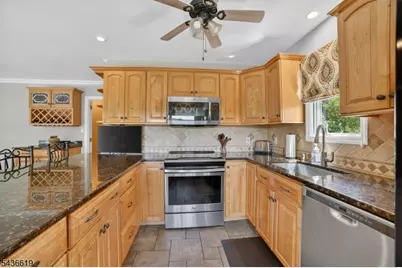 1 Lincoln Ave, Ogdensburg, NJ 07439 - Photo 7
