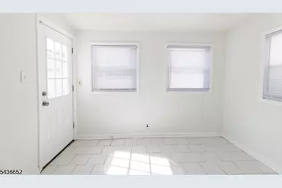 210 Globe Ave, Union Township, NJ 07083 - Photo 23