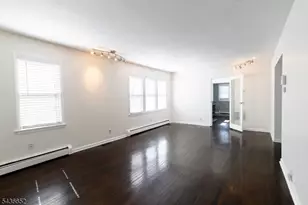 210 Globe Ave, Union Township, NJ 07083 - Photo 3