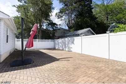 210 Globe Ave, Union Township, NJ 07083 - Photo 39