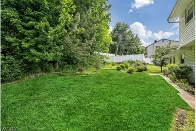 37 Wolfe Dr, Wanaque, NJ 07465 - Photo 29